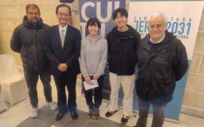 Club Tenis de Mesa Portuense y Club Tenis de Mesa Jerez con el Embajador de Japón   