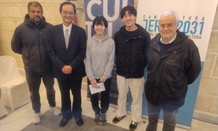 Club Tenis de Mesa Portuense y Club Tenis de Mesa Jerez con el Embajador de Japón   
